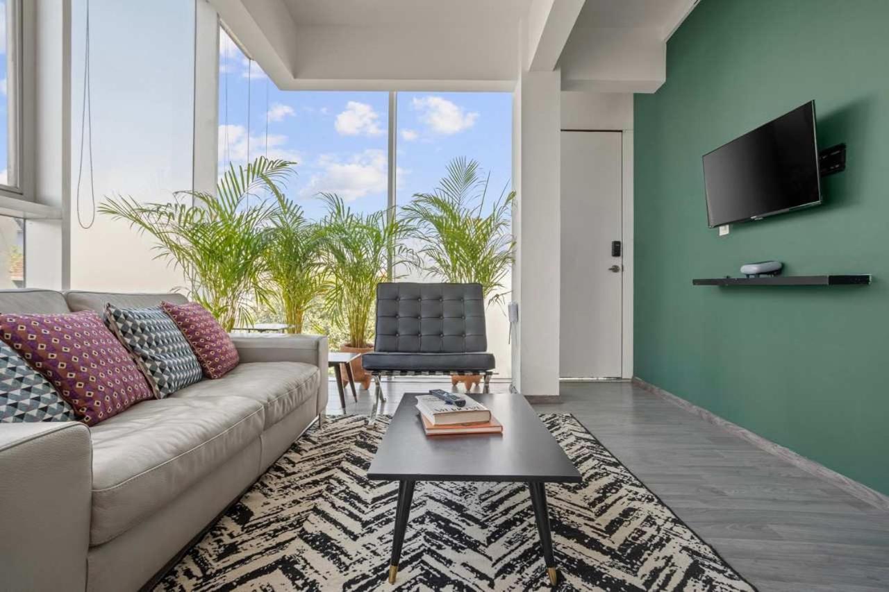 70-ph 2br Roma Notre Penthouse Dplx Private Roof Apartment *