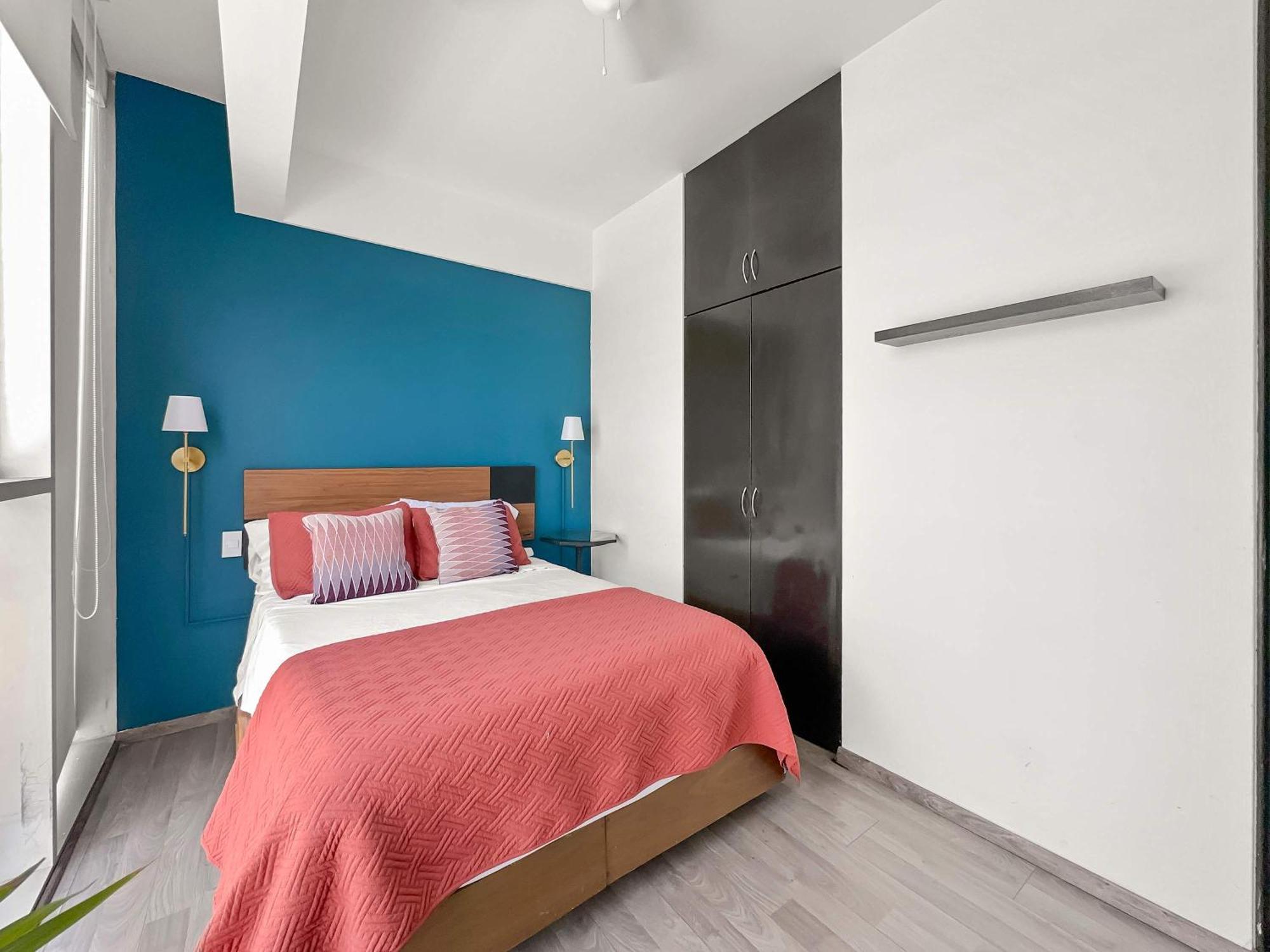 70-ph 2br Roma Notre Penthouse Dplx Private Roof Apartment *